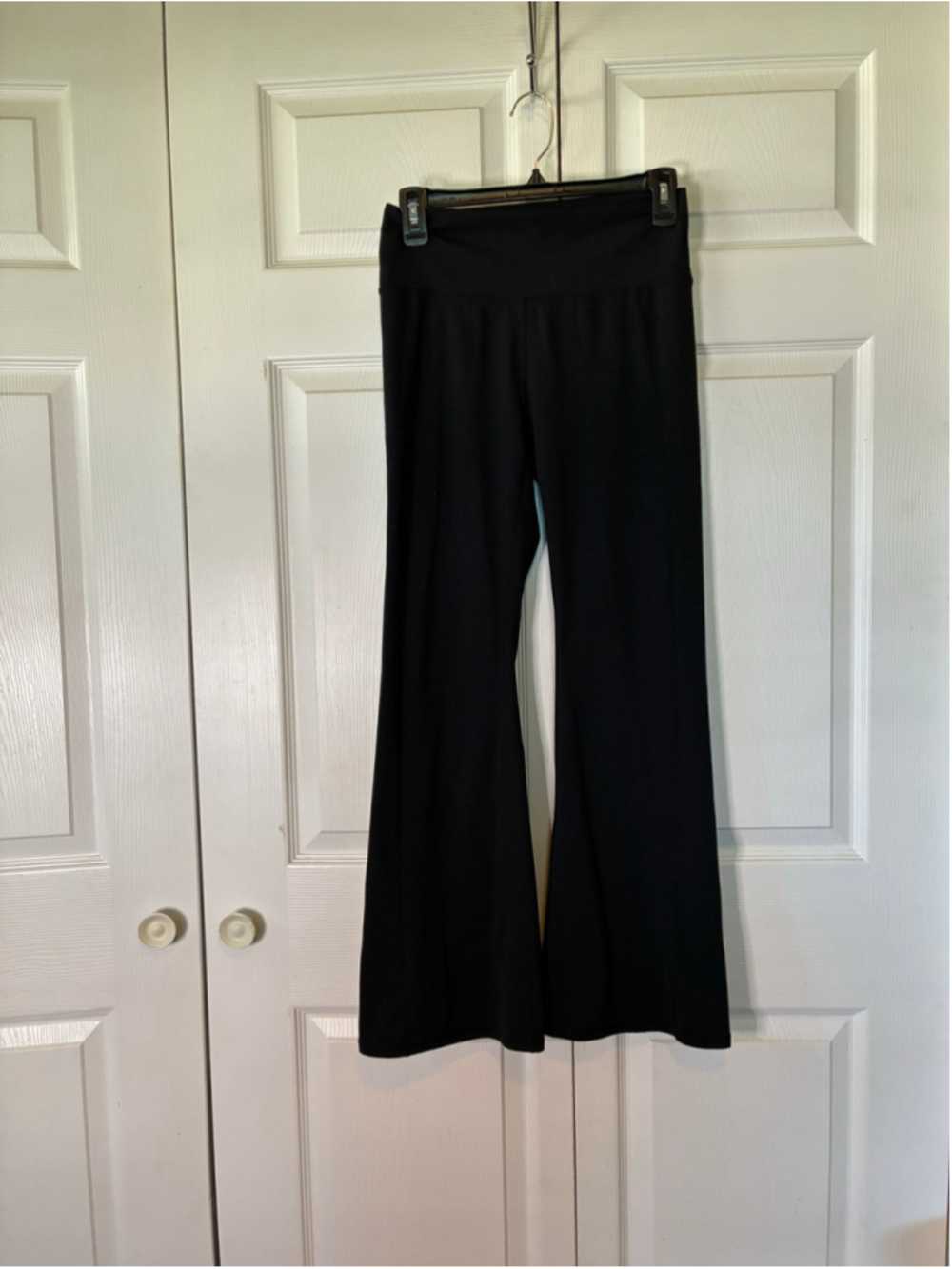 Women's Fabletics Boot Cut Flare Pants Black Size M